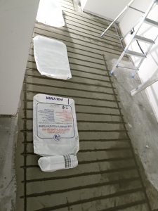 Монтаж теплого пола в коридоре.