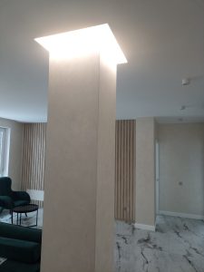 Установка розеток и светильников.